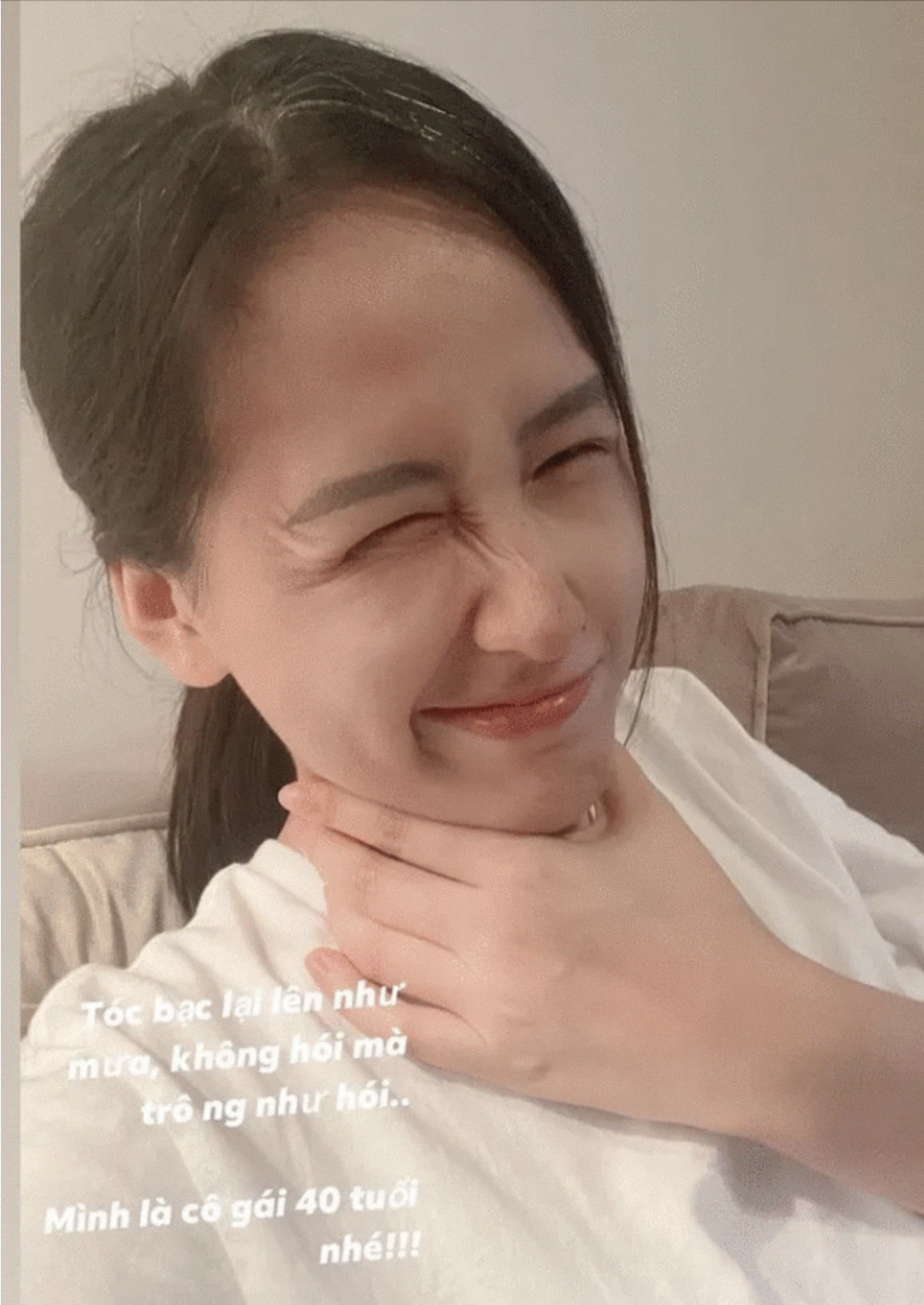 hoa hau mai phuong thuy khoe mat moc xinh dep lo chi tiet dac biet tren mai toc2 hoa hau mai phuong thuy khoe mat moc xinh dep lo chi tiet dac biet tren mai toc2