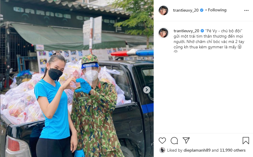 hoa hau tieu vy dien vay khoet sau khoe tron 3 vong cang tran khien ai nay xuyt xoa5 hoa hau tieu vy dien vay khoet sau khoe tron 3 vong cang tran khien ai nay xuyt xoa5