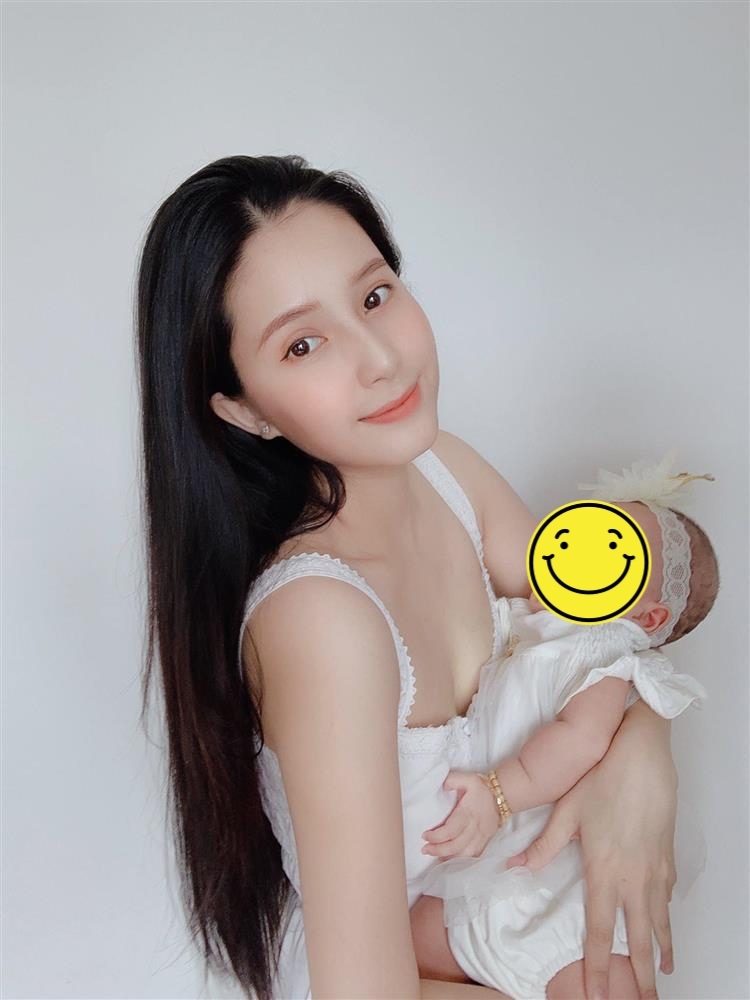 tin tuc giai tri moi nhat ngay 21 9 hotgirl thien an khoe nhan sac xinh dep ben con gai nho1