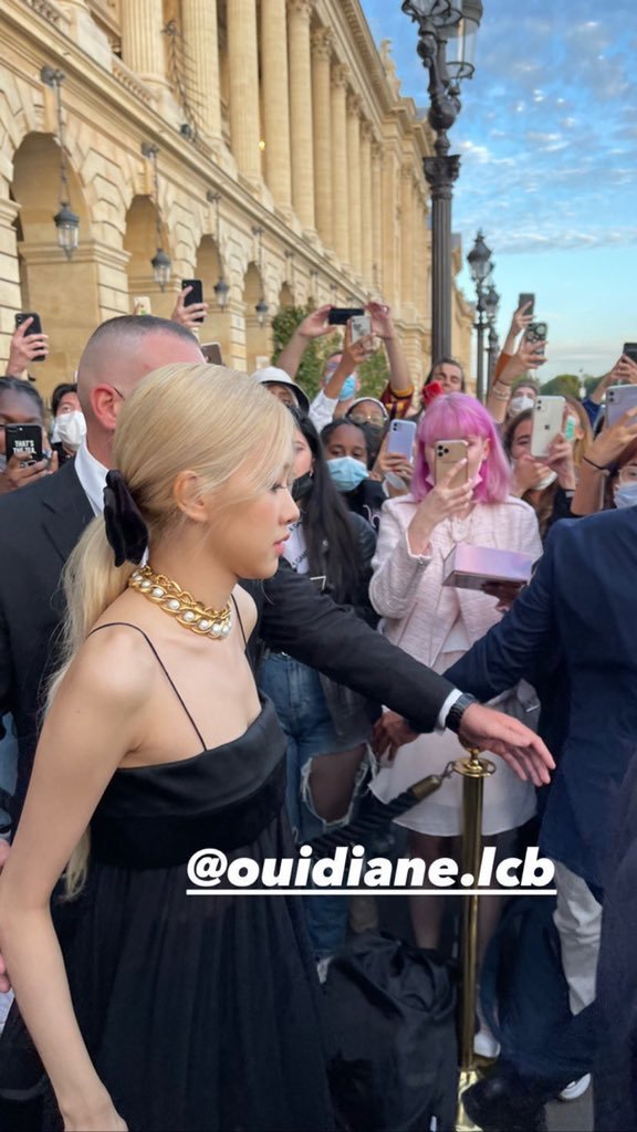 tin tuc giai tri moi nhat ngay 29 9 2021 hoa minzy lan dau khoe can bung bau o thang thu 7 2