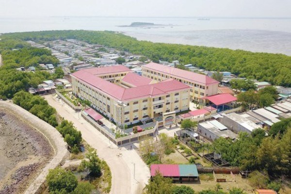 tp hcm truong hoc dau tien du kien don hoc sinh tro lai tu ngay 4 10 1