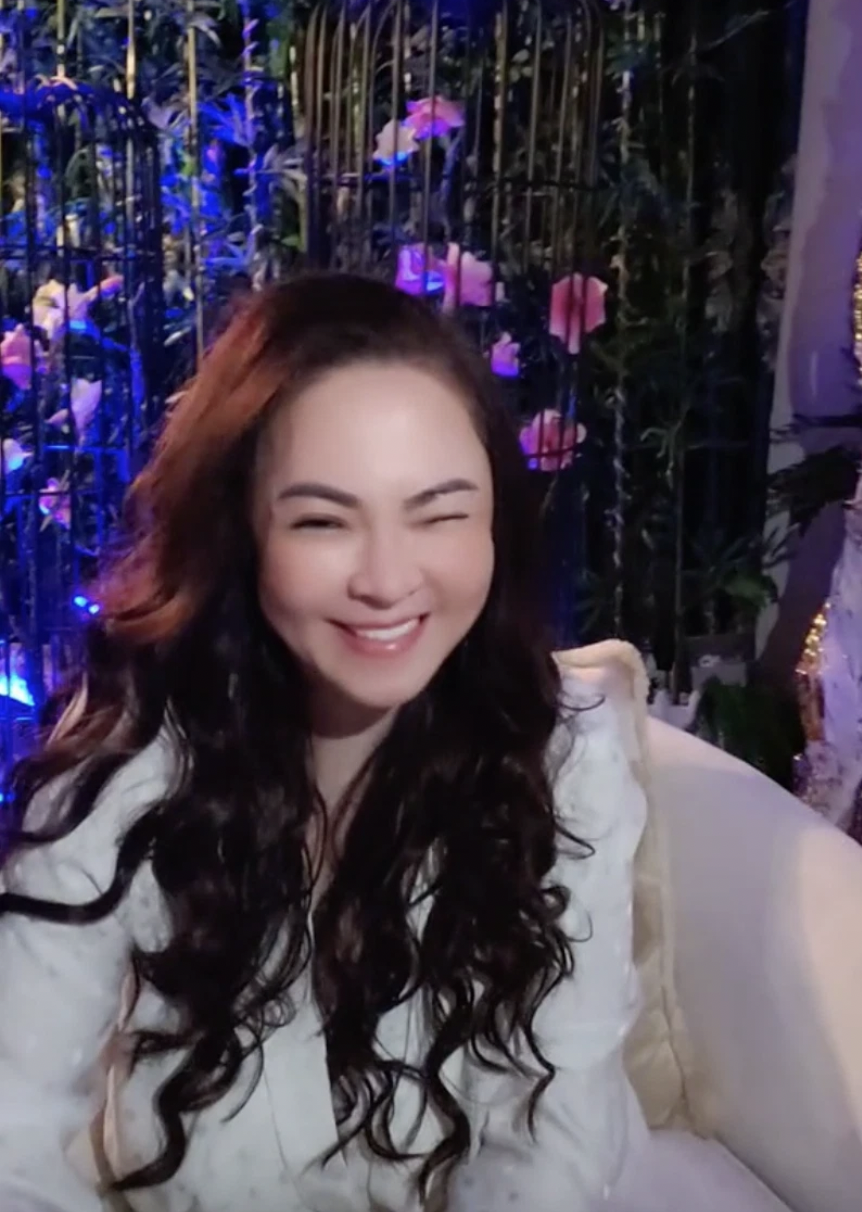 ba nguyen phuong hang lo anh mat moc tu nhan hien lanh khac xa tren livestream1 ba nguyen phuong hang lo anh mat moc tu nhan hien lanh khac xa tren livestream1