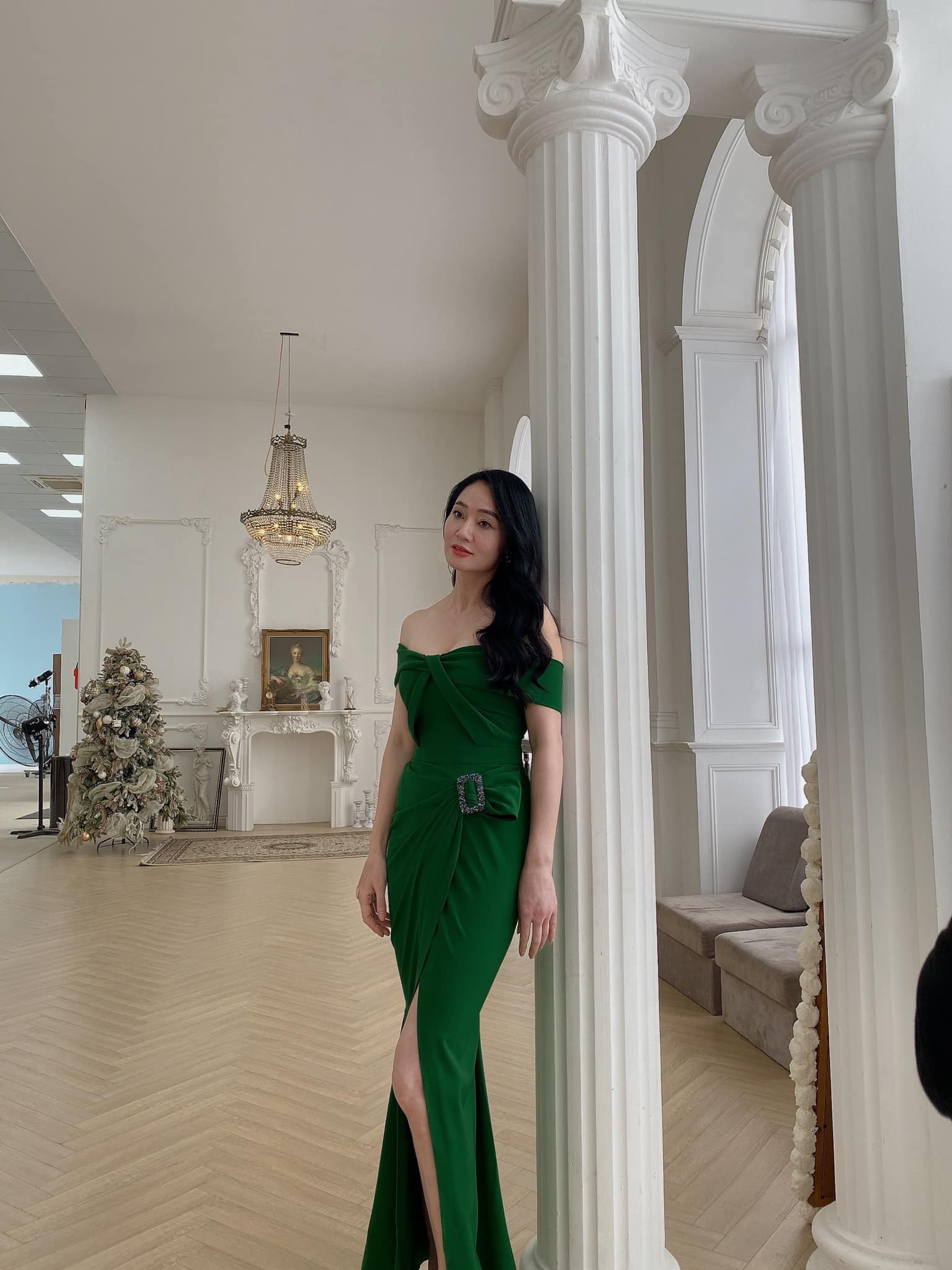 ba xuan huong vi tinh than khoe nhan sac kieu diem qua anh chup camera thuong 2 ba xuan huong vi tinh than khoe nhan sac kieu diem qua anh chup camera thuong 2