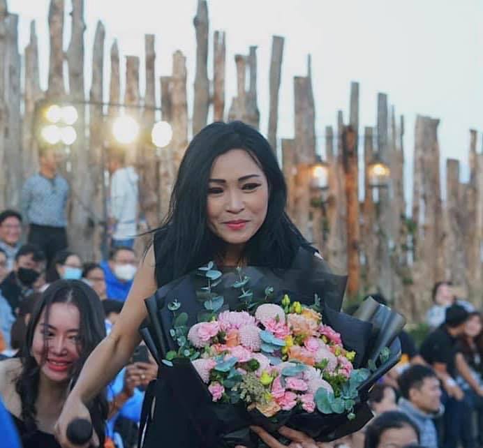 phuong thanh gay chu y khi thong bao showbiz chuan bi tinh than 1 phuong thanh gay chu y khi thong bao showbiz chuan bi tinh than 1