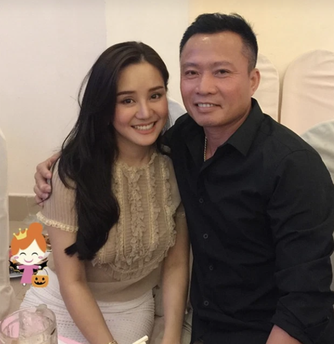 vy oanh lan dau tiet lo profile khung cua chong dai gia ngam khang dinh co noi 1000 ty2 vy oanh lan dau tiet lo profile khung cua chong dai gia ngam khang dinh co noi 1000 ty2