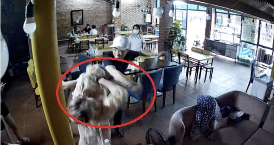 chong cu co xuyen ve nha di con len tieng dap tra tuyen bo ve quyen nuoi con2 chong cu co xuyen ve nha di con len tieng dap tra tuyen bo ve quyen nuoi con2