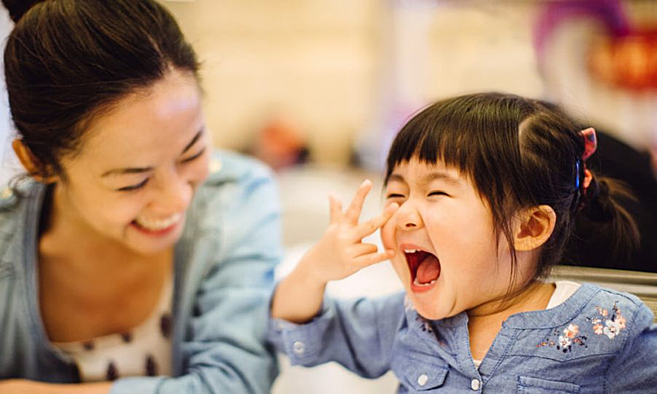 mat trai cua loi khen1