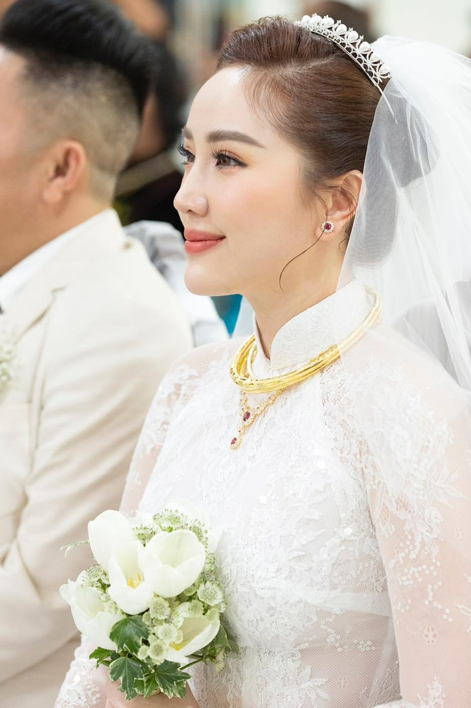bao thy sinh con dau long dang anh khien fan dung ngoi khong yen3 bao thy sinh con dau long dang anh khien fan dung ngoi khong yen3