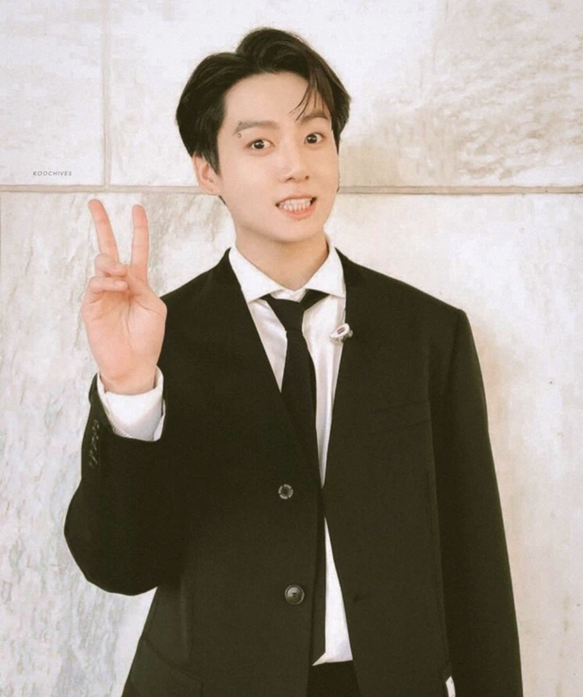 jungkook bts khien fan dung ngoi khong yen voi loat khoanh khac huyen thoai tai le trao giai4 jungkook bts khien fan dung ngoi khong yen voi loat khoanh khac huyen thoai tai le trao giai4