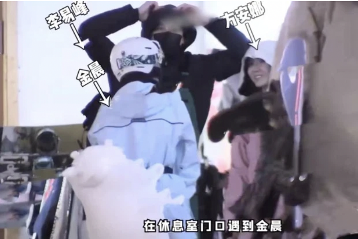 tin tuc sao hoa ngu moi nhat ngay 19 11 2021 ly dich phong bi bat gap di choi qua dem voi dien vien dien hi cong luoc2 tin tuc sao hoa ngu moi nhat ngay 19 11 2021 ly dich phong bi bat gap di choi qua dem voi dien vien dien hi cong luoc2