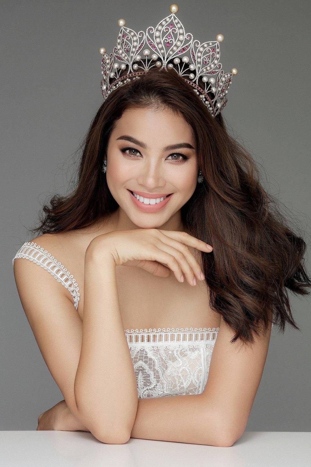hoa hau pham huong tung anh selfie khoe vong 1 quyen ru me bim sua da lot xac hoan toan2 hoa hau pham huong tung anh selfie khoe vong 1 quyen ru me bim sua da lot xac hoan toan2