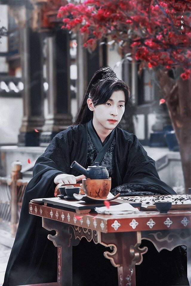 nhung nam than co trang dep nhat man anh hoa ngu duong duong khi chat ngoi ngoi ly dich phong khien fan thon thuc10 nhung nam than co trang dep nhat man anh hoa ngu duong duong khi chat ngoi ngoi ly dich phong khien fan thon thuc10