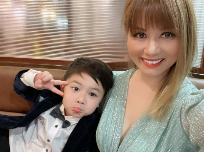 vo cu doanh nhan chuc mung sinh nhat dan truong goi ten anh bo than mat khien fan tiec nuoi3 vo cu doanh nhan chuc mung sinh nhat dan truong goi ten anh bo than mat khien fan tiec nuoi3