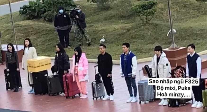 lo dien 8 thanh vien sao nhap ngu mua moi cac vua muoi do mixi hoa minzy va minh tu co mat4