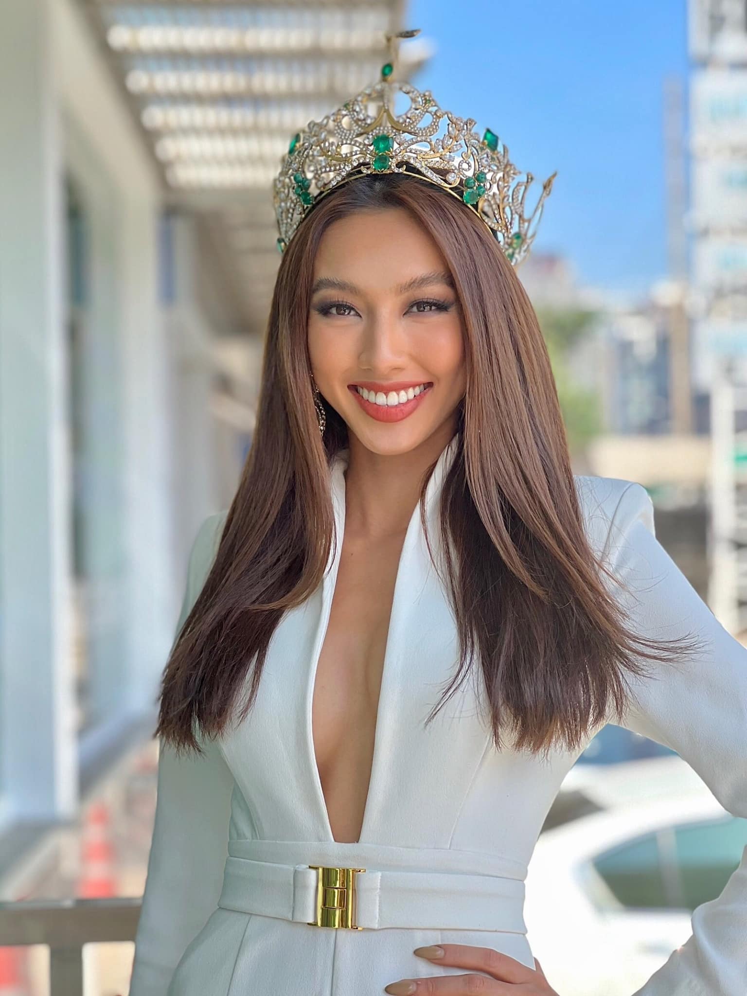 miss grand thuy tien bat ngo nhac ten 1 nam ca si dien trai can nhac ket hop sau khi ve nuoc3