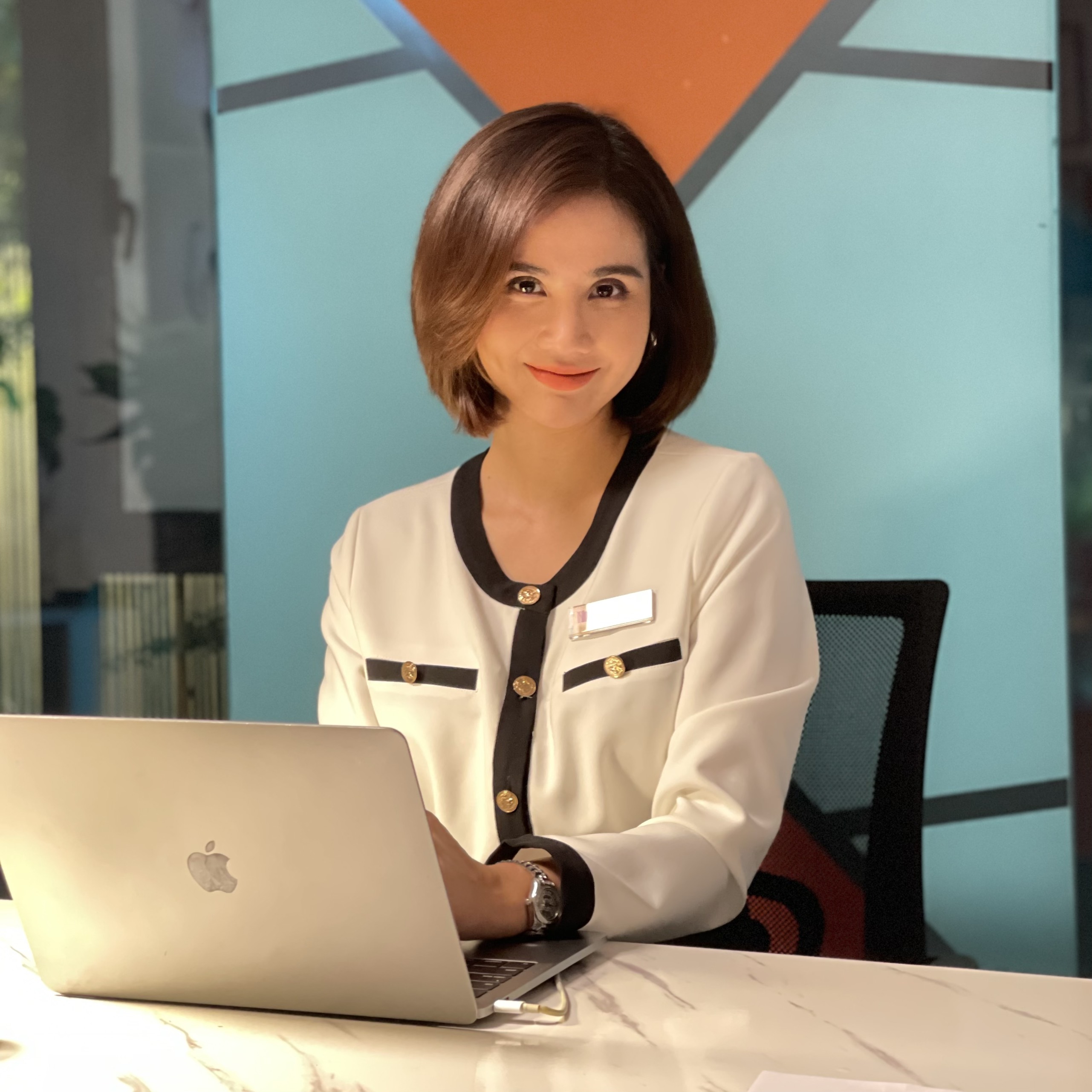 huyen lizzie tiet lo tu dinh hinh phong cach thoi trang cho van trang trong thuong ngay nang ve5 huyen lizzie tiet lo tu dinh hinh phong cach thoi trang cho van trang trong thuong ngay nang ve5