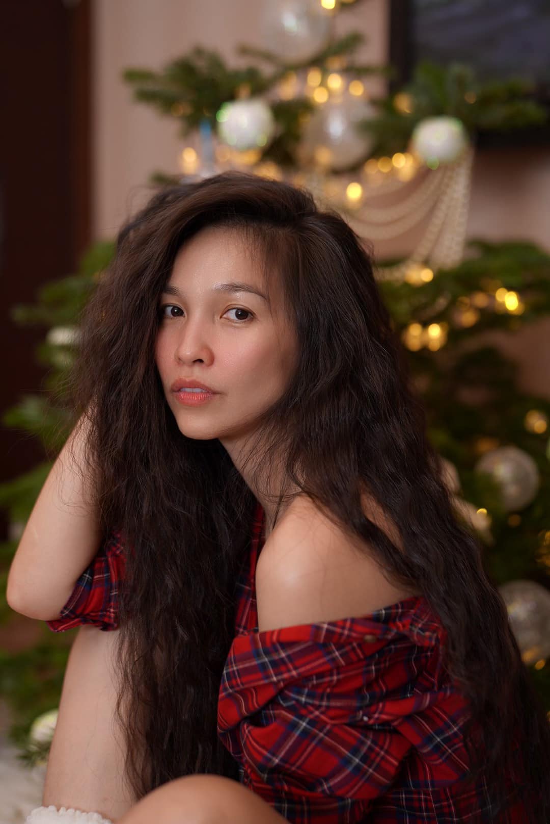 hien thuc pose dang tao bao nhan dip giang sinh khoe body dep bat bai o tuoi 40 4 hien thuc pose dang tao bao nhan dip giang sinh khoe body dep bat bai o tuoi 40 4