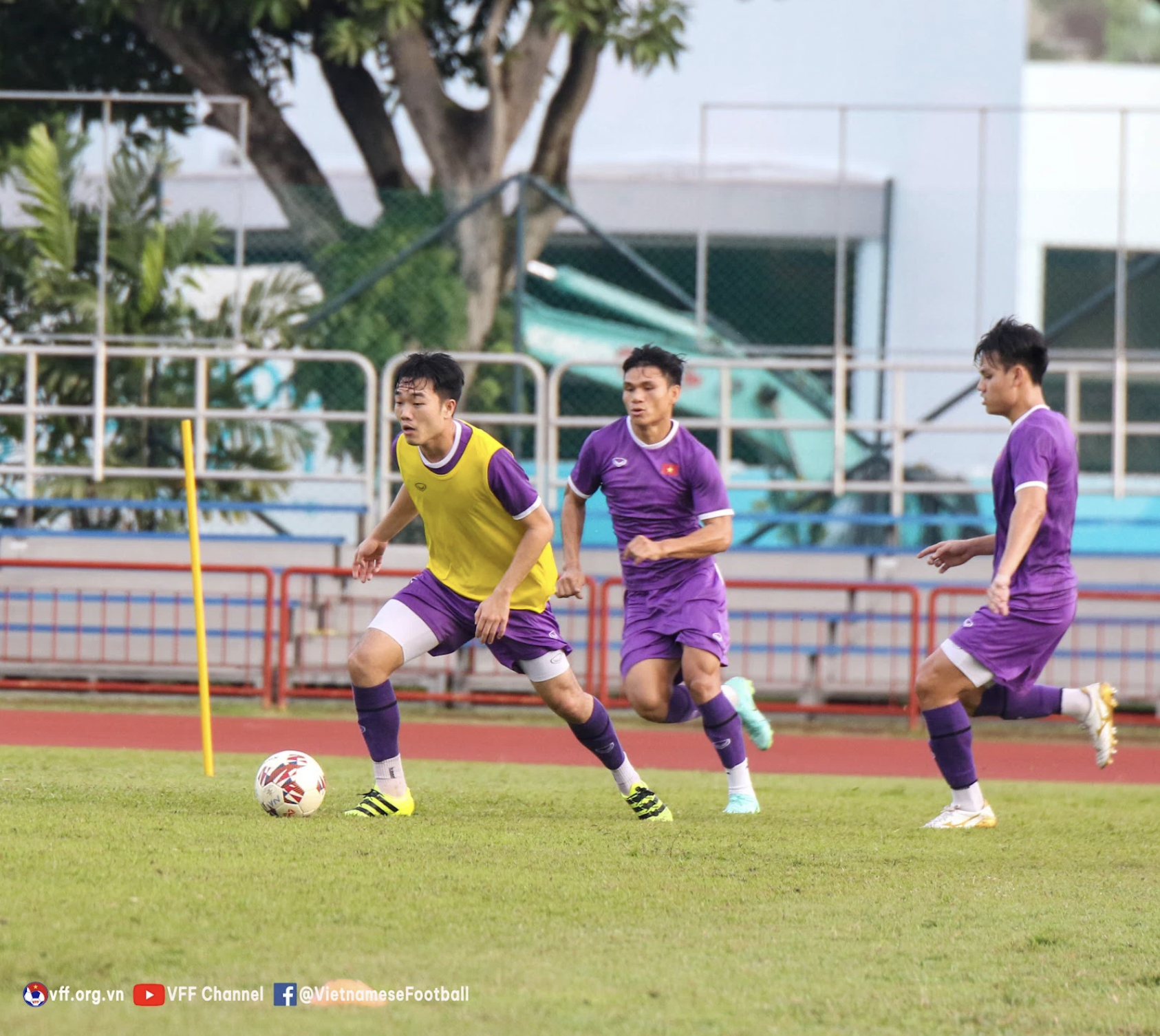hlv park hang seo yeu cau tuyen viet nam don suc thang dam tuyen campuchia