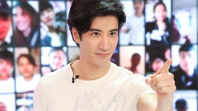 tin tuc sao hoa ngu moi nhat ngay 21 12 2021 tieu chien ly hien duong duong xac nhan tham gia concert nam moi cua dai rong thuong hai2 tin tuc sao hoa ngu moi nhat ngay 21 12 2021 tieu chien ly hien duong duong xac nhan tham gia concert nam moi cua dai rong thuong hai2