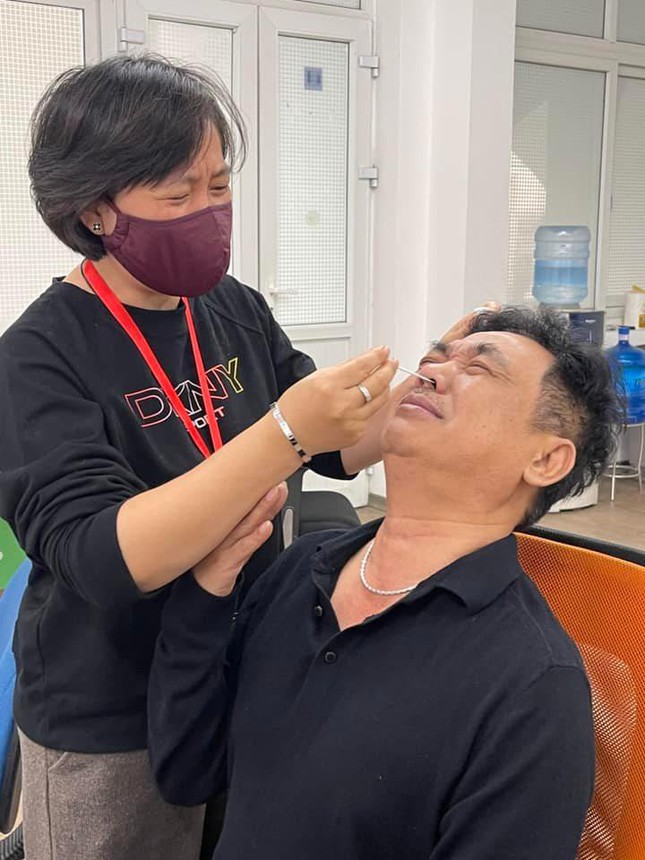 nsnd cong ly van tham gia tao quan 2022 he lo hinh anh ngoc hoang nhan nho khi xet nghiem covid 19 4 nsnd cong ly van tham gia tao quan 2022 he lo hinh anh ngoc hoang nhan nho khi xet nghiem covid 19 4
