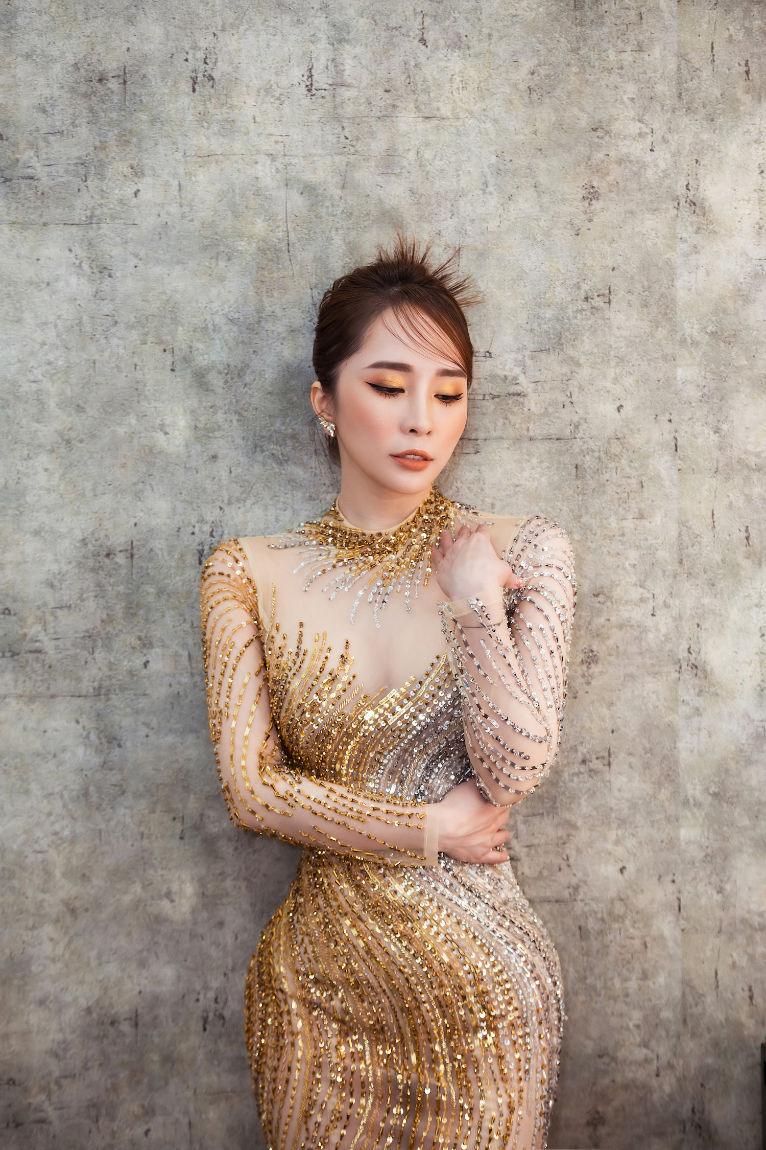 quynh nga khoe sac voc nang tien ca sanh doi ben dien vien viet anh du su kien2 quynh nga khoe sac voc nang tien ca sanh doi ben dien vien viet anh du su kien2
