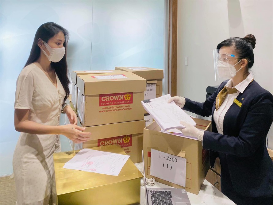 dai dien mot huyen o quang nam len tieng vu ca si thuy tien lam tu thien2