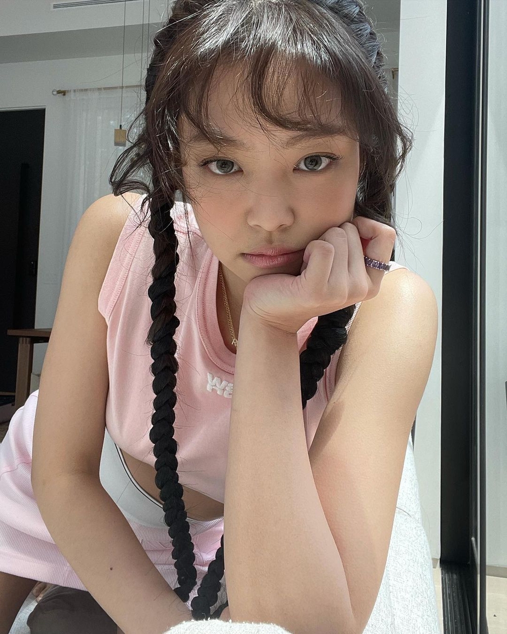 jennie blackpink voi loat kieu toc cho mat tron bau binh don gian nhung lai thanh hot trend12 jennie blackpink voi loat kieu toc cho mat tron bau binh don gian nhung lai thanh hot trend12