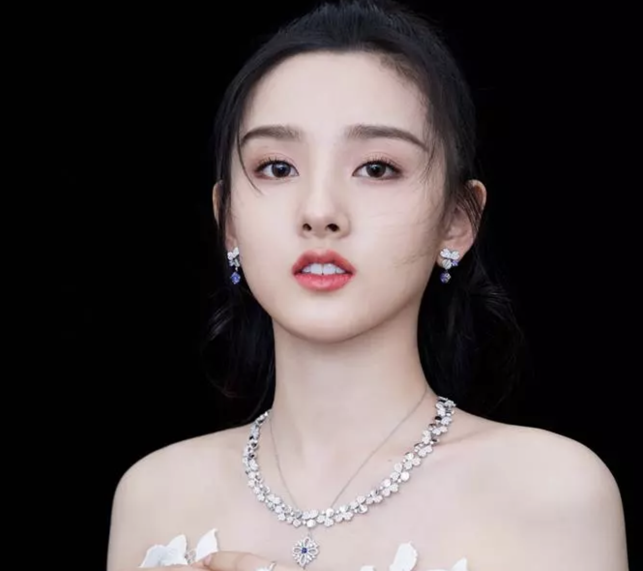 tin tuc sao hoa ngu moi nhat ngay 1 1 2022 bao trung cong bo danh sach tan tu tieu hoa cua lang giai tri c biz4