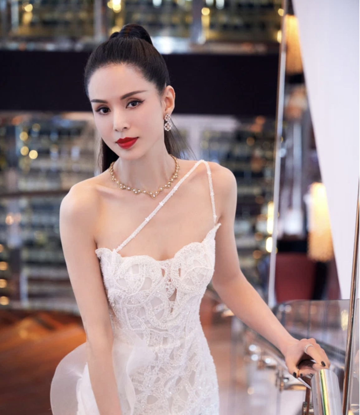 tin tuc sao hoa ngu moi nhat ngay 3 1 2022 chung gia han tran tu dao goi cam tren tham do tvb5 tin tuc sao hoa ngu moi nhat ngay 3 1 2022 chung gia han tran tu dao goi cam tren tham do tvb5