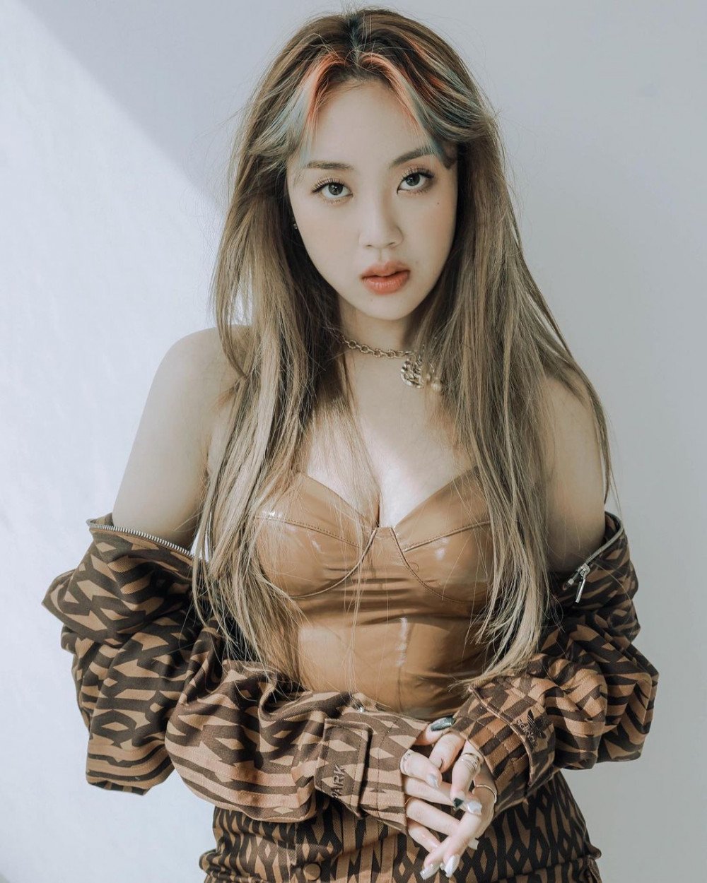 nu rapper xu han giam 13kg ngoan muc body dep nuc no khien ai cung ngo ngang3 nu rapper xu han giam 13kg ngoan muc body dep nuc no khien ai cung ngo ngang3