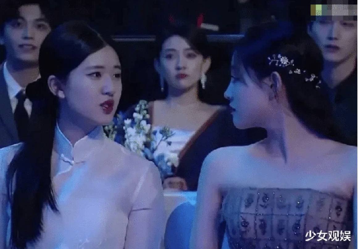 tin tuc sao hoa ngu moi nhat ngay 4 1 2022 trieu lo tu lo khuyet diem guong mat khi chung khung hinh voi dong nghiep2 tin tuc sao hoa ngu moi nhat ngay 4 1 2022 trieu lo tu lo khuyet diem guong mat khi chung khung hinh voi dong nghiep2