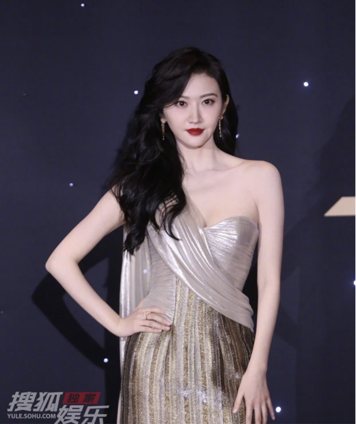 tham do esquire de nhat my nhan bac kinh canh diem chiem spotlight cung tuan khoe ve dep soai ca1 tham do esquire de nhat my nhan bac kinh canh diem chiem spotlight cung tuan khoe ve dep soai ca1