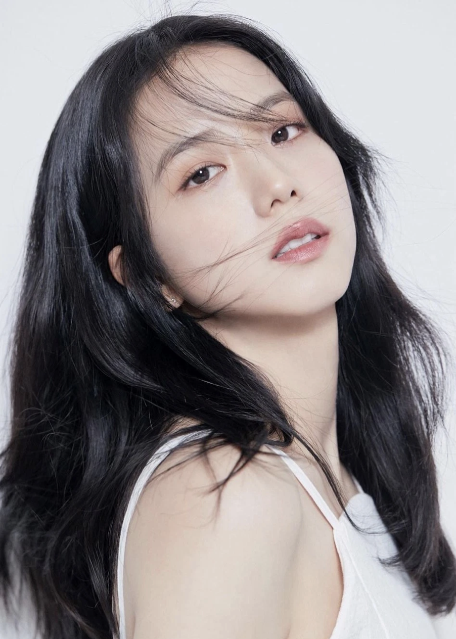 hoc jisoo blackpink nhung kieu trang diem than thanh don gian nhung co hieu ung tuyet voi4