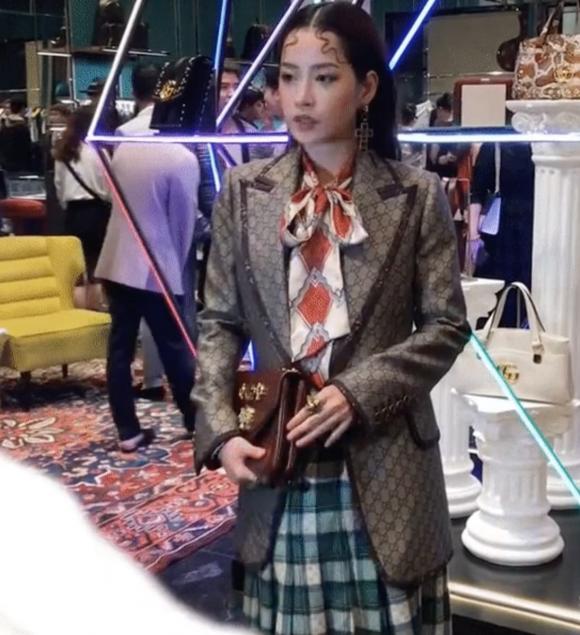 chi pu tai xuat tai su kien hau du hoc my vua ve nuoc da mac loat loi khi ban tieng anh1 chi pu tai xuat tai su kien hau du hoc my vua ve nuoc da mac loat loi khi ban tieng anh1
