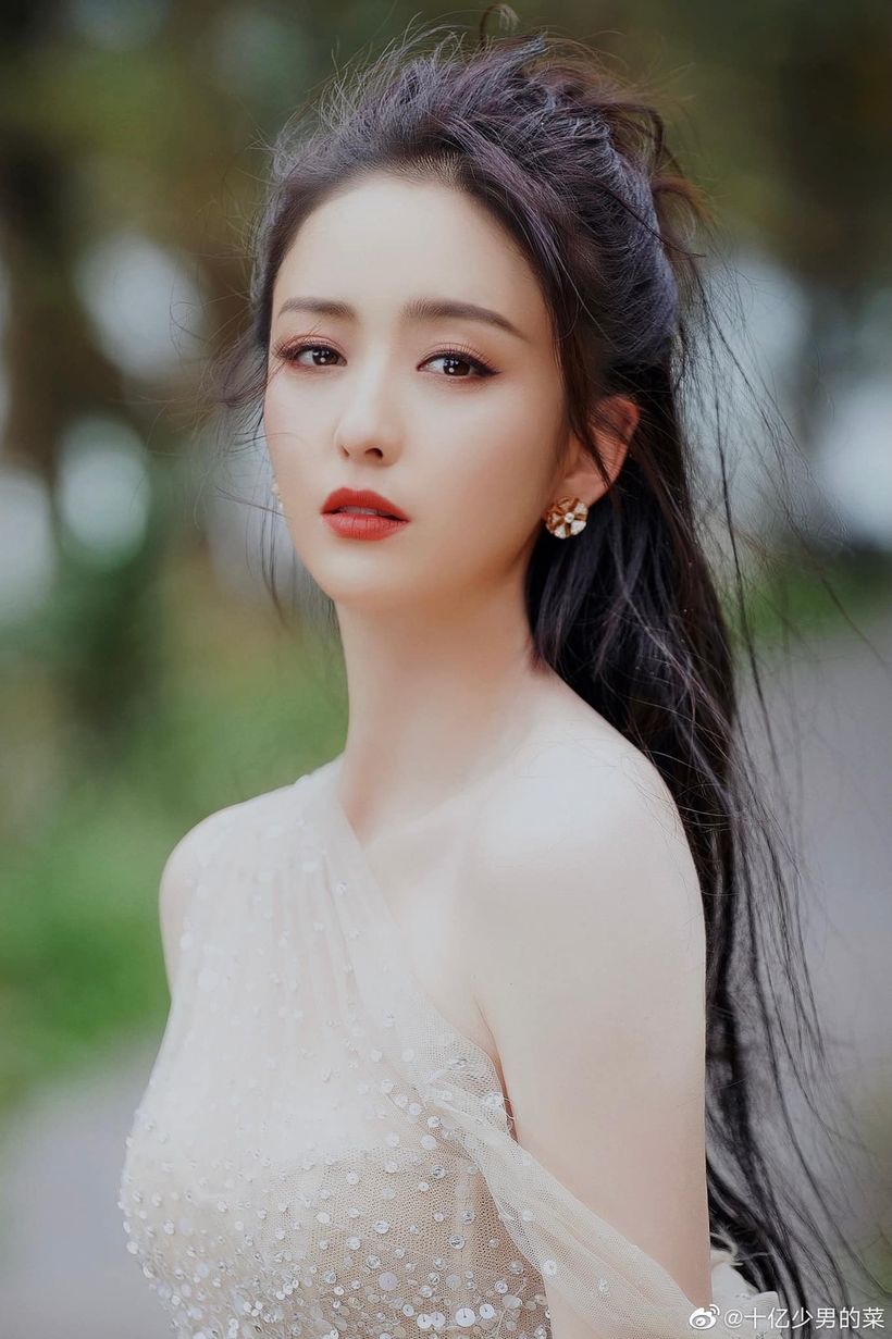 tan tu dai thanh y man anh hoa ngu my nhan u40 van quyen ru nguoi dep tan cuong tung bi nem da thoi trang4 tan tu dai thanh y man anh hoa ngu my nhan u40 van quyen ru nguoi dep tan cuong tung bi nem da thoi trang4