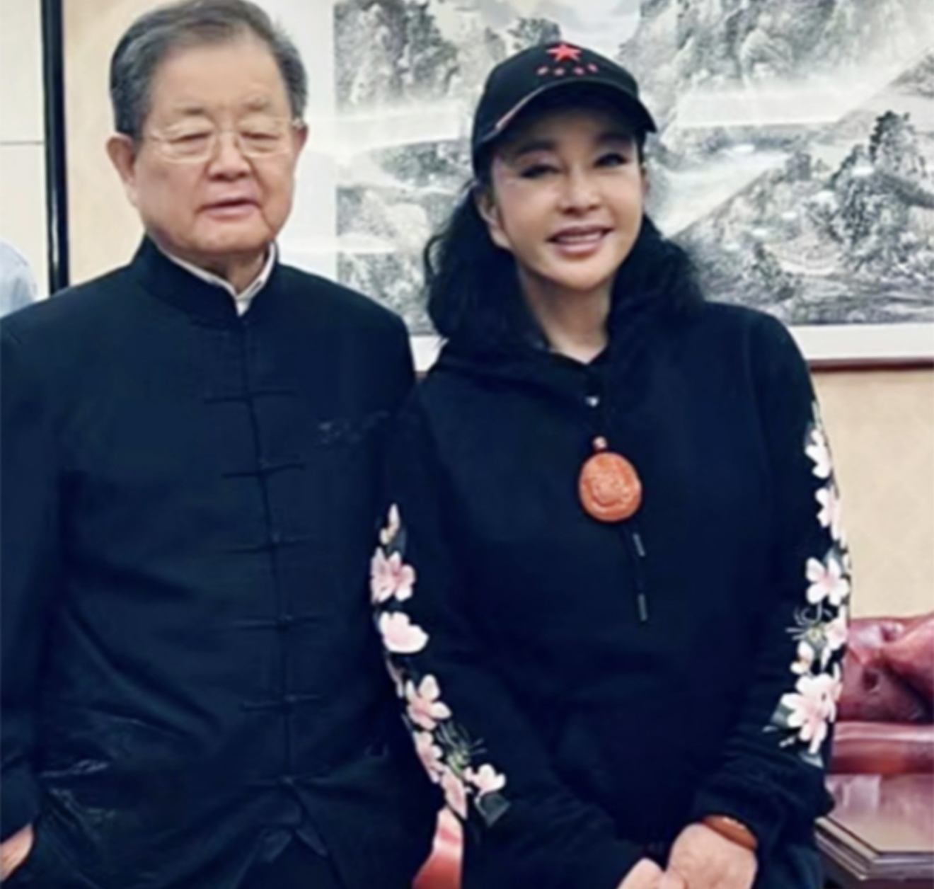 tin tuc sao hoa ngu moi nhat ngay 25 1 2022 nguoi dep goc viet phu nhan yeu chong cu chau tan3