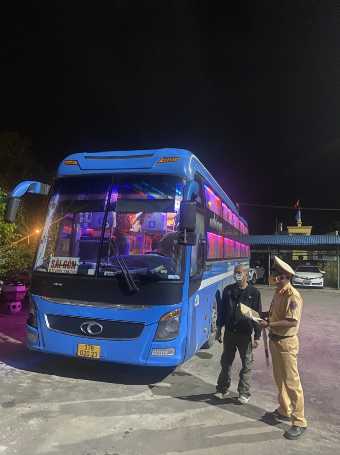 truy bat tai xe xe khach gay tai nan chet nguoi o quang binh roi bo chay