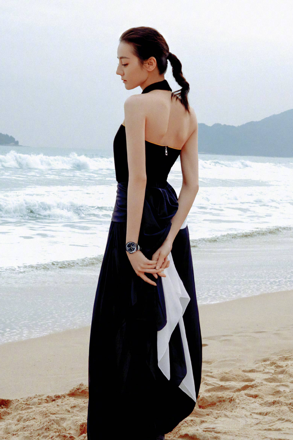dich le nhiet ba dien vay om sat khoe tron body sieu thuc dang nguong mo5 dich le nhiet ba dien vay om sat khoe tron body sieu thuc dang nguong mo5