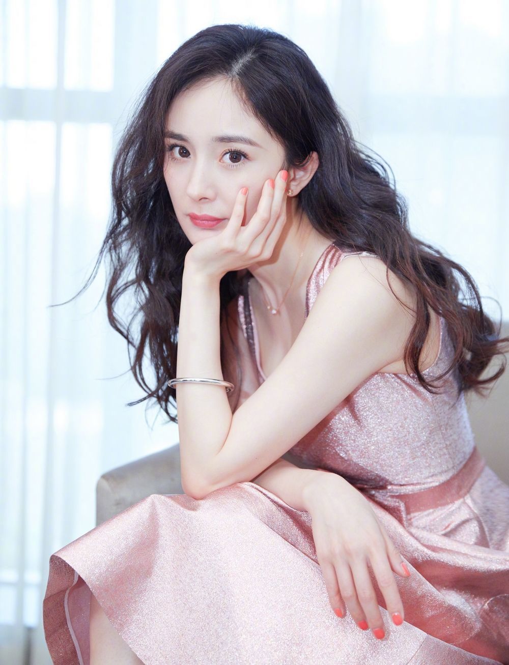 loat anh soi can lan da cua sao hoa ngu dich le nhiet ba lo ro khuyet diem pham bang bang van toa sang3
