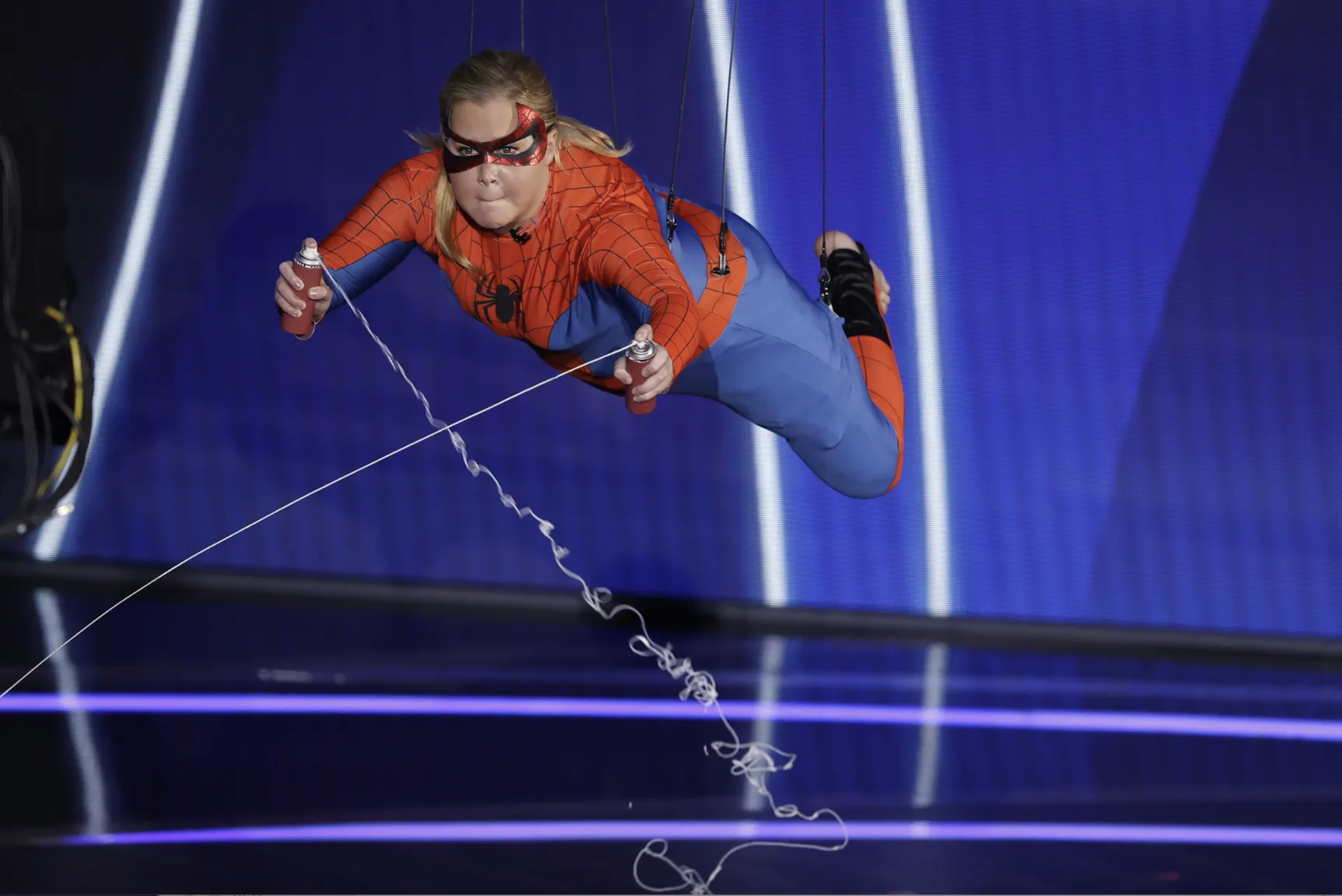 nhung khoanh khac an tuong tai le trao giai oscar 2022 10