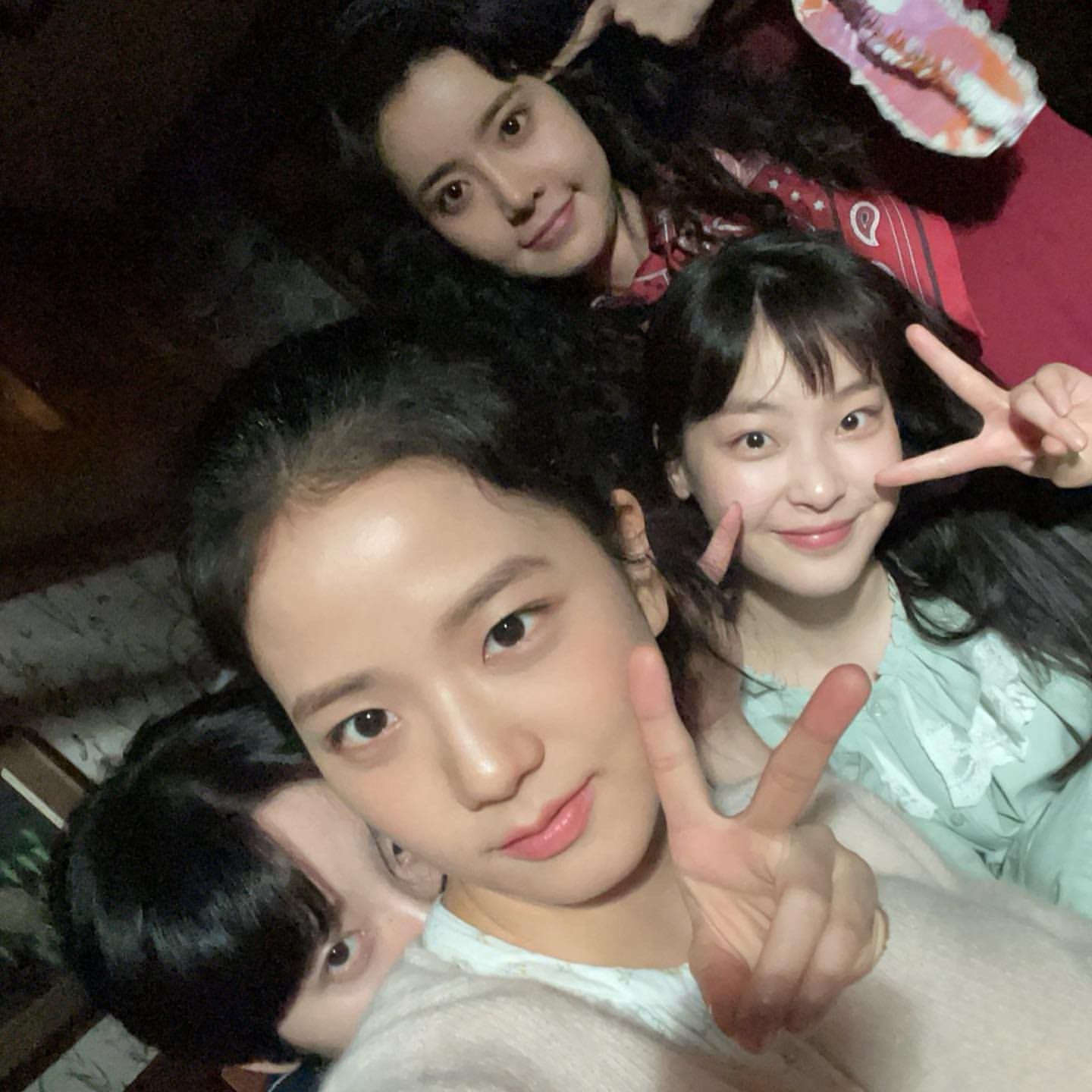 jisoo blackpink hoi ngo dan sao snowdrop nhan sac doi thuong khien ai cung bat ngo3 jisoo blackpink hoi ngo dan sao snowdrop nhan sac doi thuong khien ai cung bat ngo3