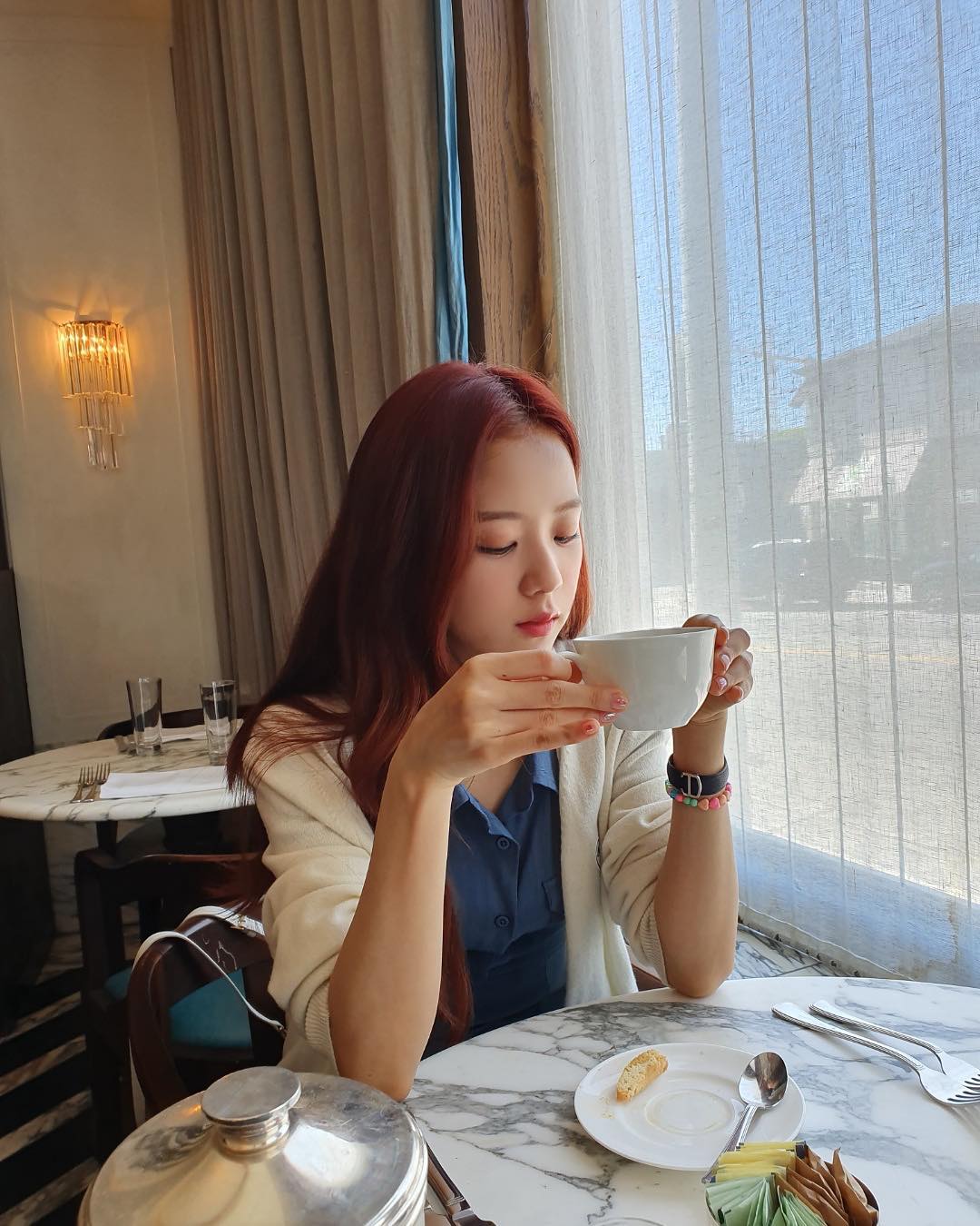 jisoo blackpink hoi ngo dan sao snowdrop nhan sac doi thuong khien ai cung bat ngo7 jisoo blackpink hoi ngo dan sao snowdrop nhan sac doi thuong khien ai cung bat ngo7