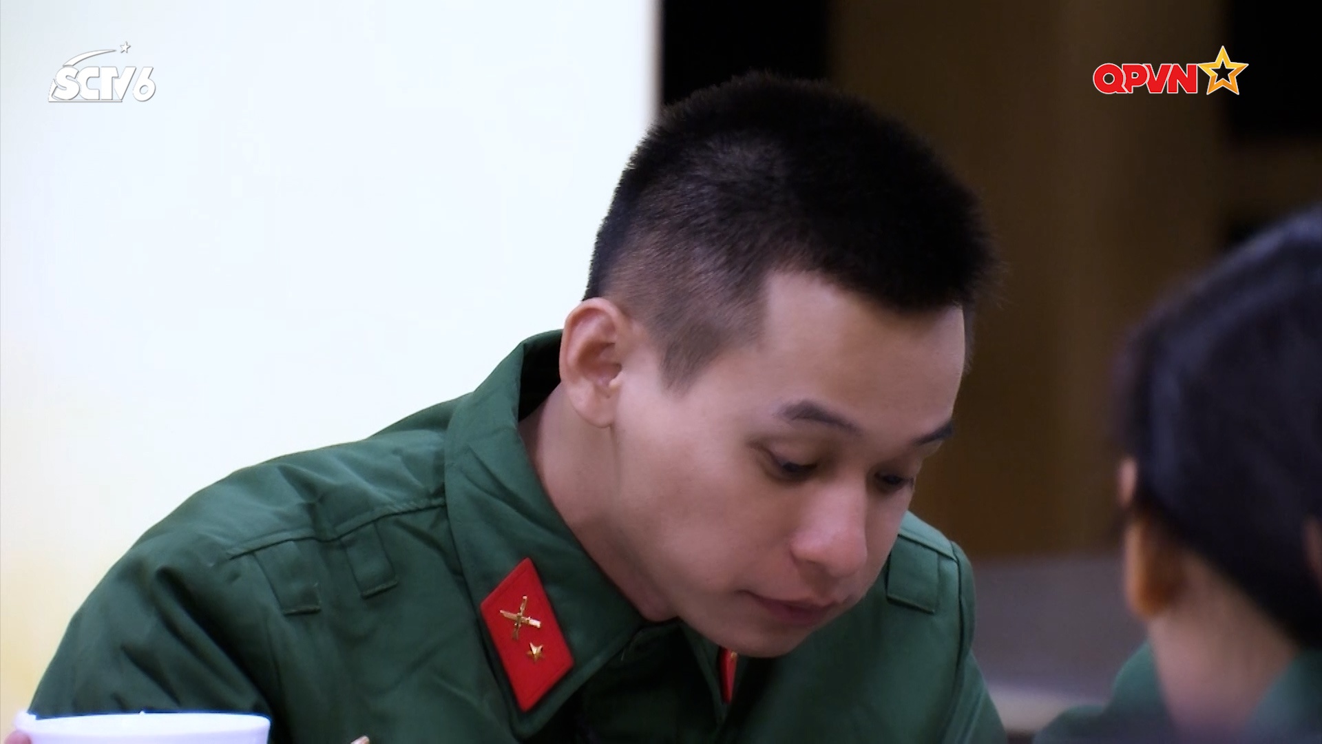 hoa minzy bat khoc trong sao nhap ngu ly do lien quan den be bo4 hoa minzy bat khoc trong sao nhap ngu ly do lien quan den be bo4