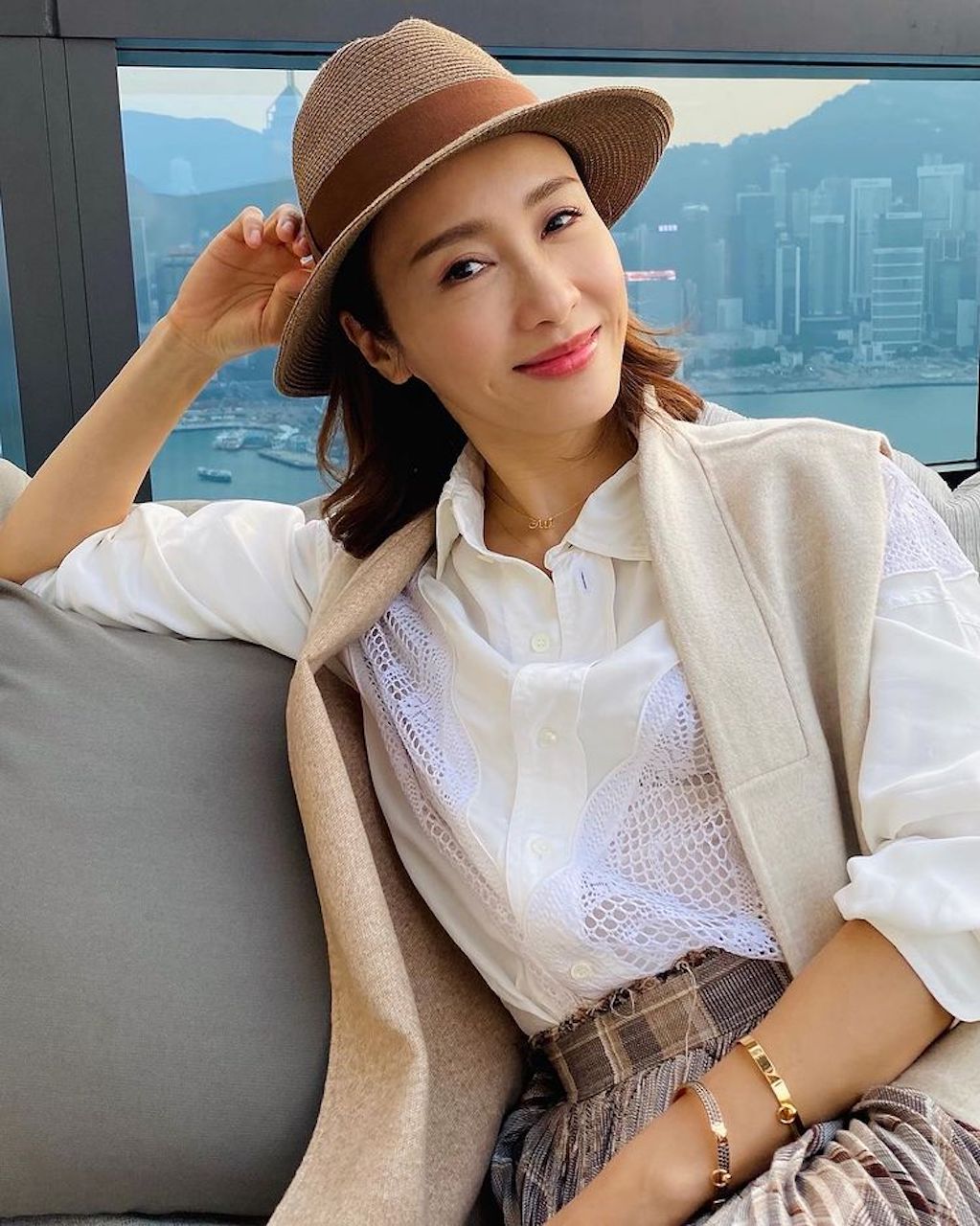 gia dinh my nhan tvb le tu bi ket o thuong hai trong suot 1 thang2 gia dinh my nhan tvb le tu bi ket o thuong hai trong suot 1 thang2