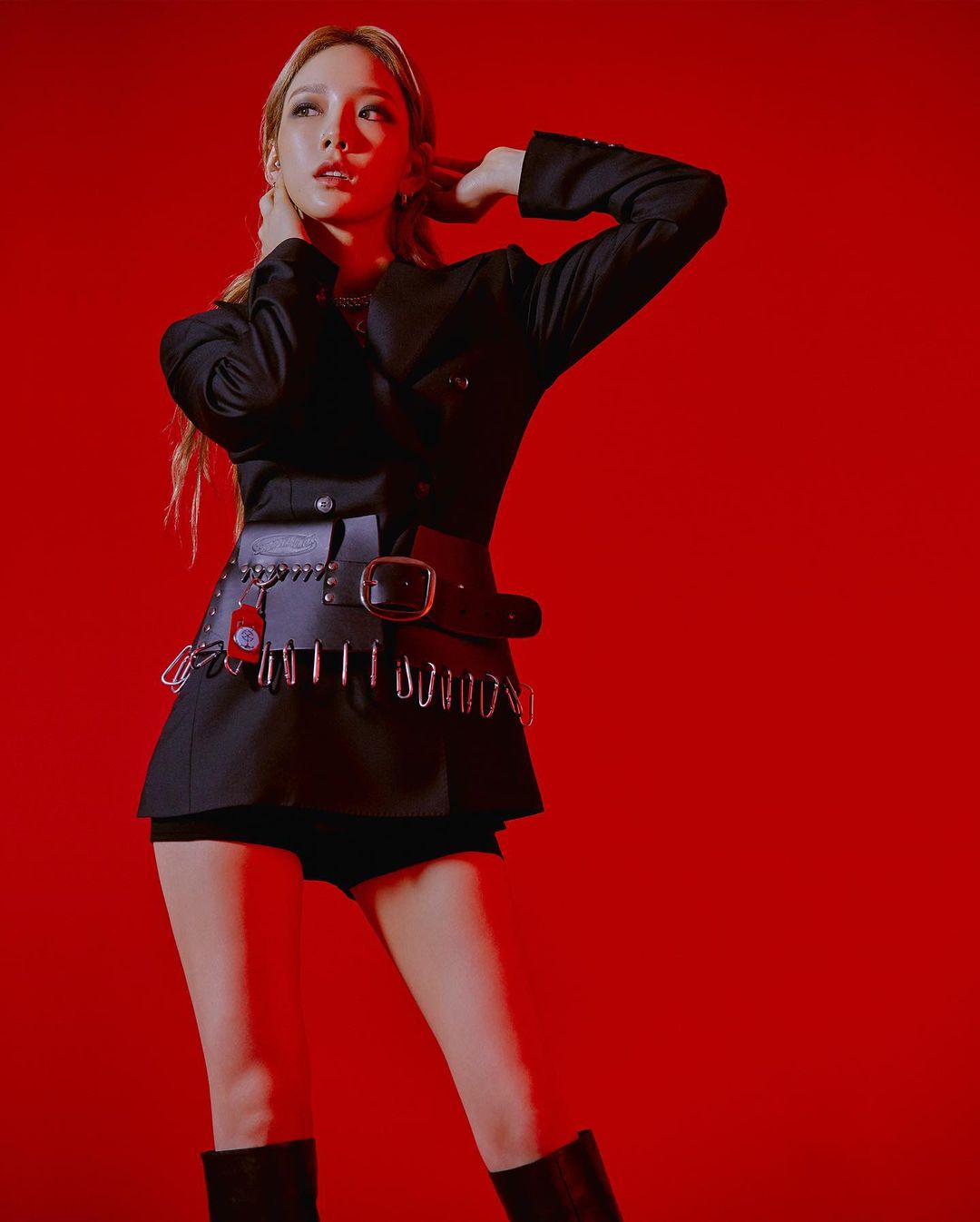 taeyeon blackpink va loat idol k pop tung dien thiet ke thoi trang viet2 taeyeon blackpink va loat idol k pop tung dien thiet ke thoi trang viet2