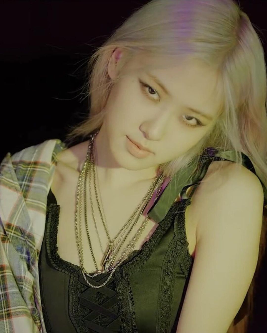 taeyeon blackpink va loat idol k pop tung dien thiet ke thoi trang viet4 taeyeon blackpink va loat idol k pop tung dien thiet ke thoi trang viet4