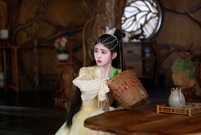 cuc tinh y va loat tao hinh sen sua gay tranh cai4 copy cuc tinh y va loat tao hinh sen sua gay tranh cai4 copy