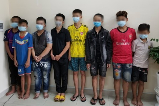 tp hcm truy to bang nhom hon chien o cau chanh hung