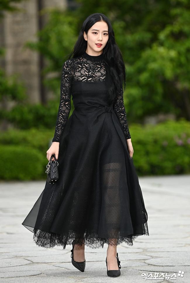 jisoo blackpink hoi ngo jung hae in tai su kien visual thu hut moi anh nhin3 jisoo blackpink hoi ngo jung hae in tai su kien visual thu hut moi anh nhin3