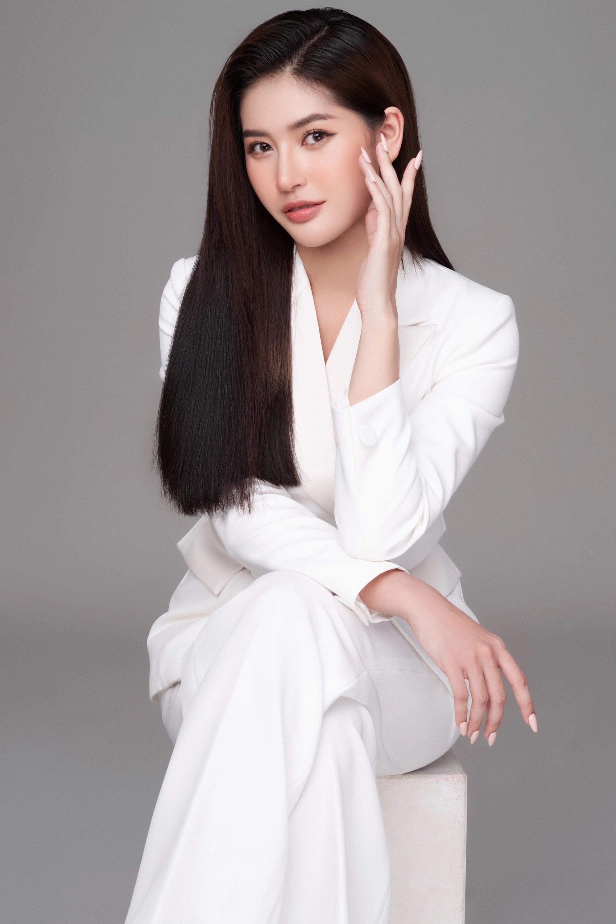 he lo guong mat duoc yeu men nhat miss universe 2022 vuot mat thao nhi le va ngoc chau6 copy he lo guong mat duoc yeu men nhat miss universe 2022 vuot mat thao nhi le va ngoc chau6 copy